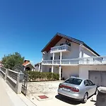 Apartment Sunny Jukic With Sea View